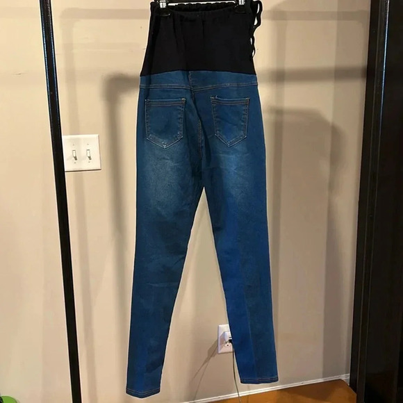 Jvini maternity jeans size medium adjustable waist dark wash distress patches - Picture 6 of 9